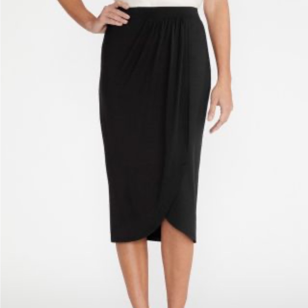 Elegant Black Women's Skirt